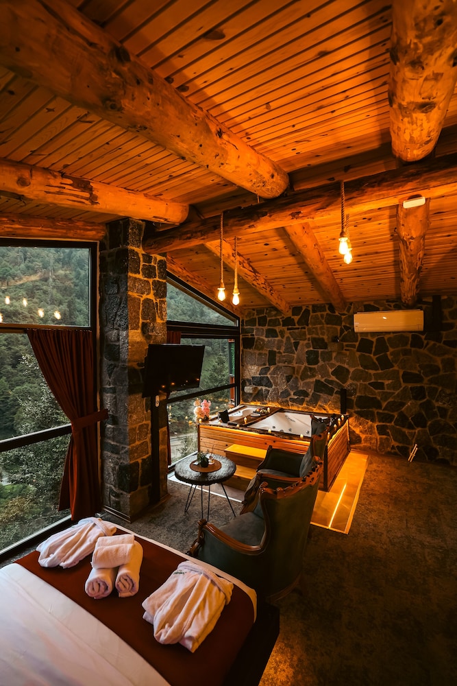 Bungalove Tatil Koyu Rezervasyon