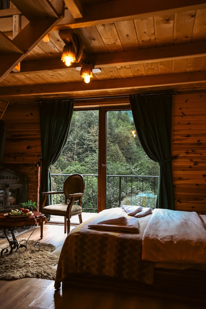 Bungalove Tatil Koyu Rezervasyon