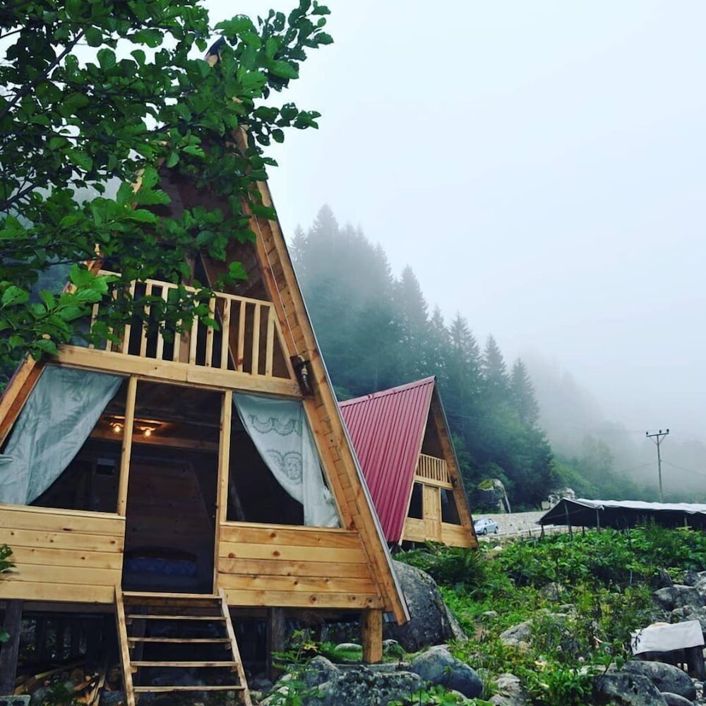 Lorant Dag Evleri Rezervasyon