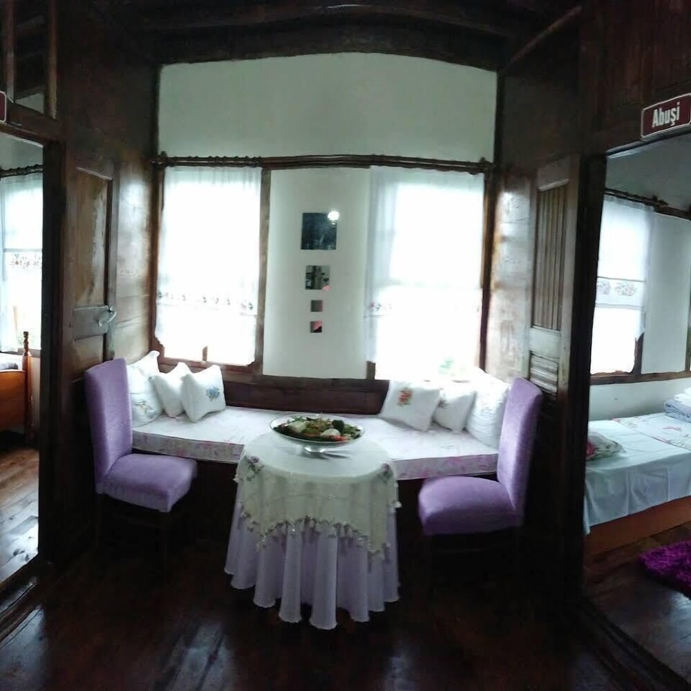 Uzunhasanoglu Konak Pansiyon Rezervasyon