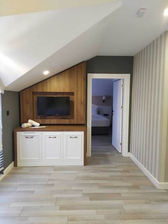 White Golden Suite Hotel Rezervasyon