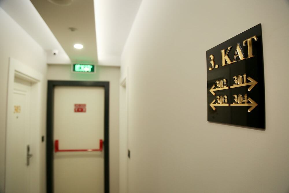 White Golden Suite Hotel Rezervasyon