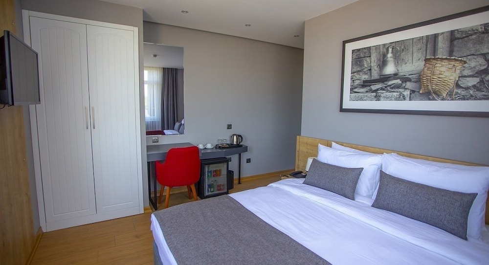 Uzer Otel Rezervasyon