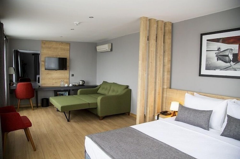 Uzer Otel Rezervasyon