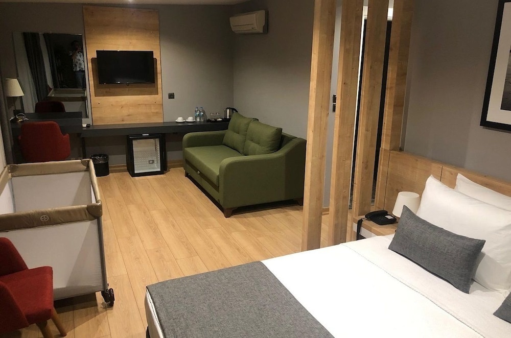 Uzer Otel Rezervasyon