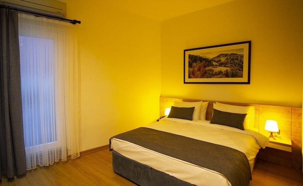 Uzer Otel Rezervasyon