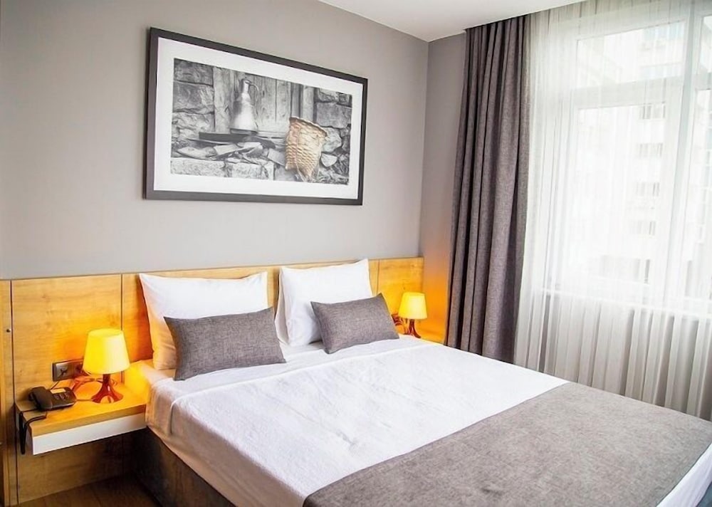 Uzer Otel Rezervasyon