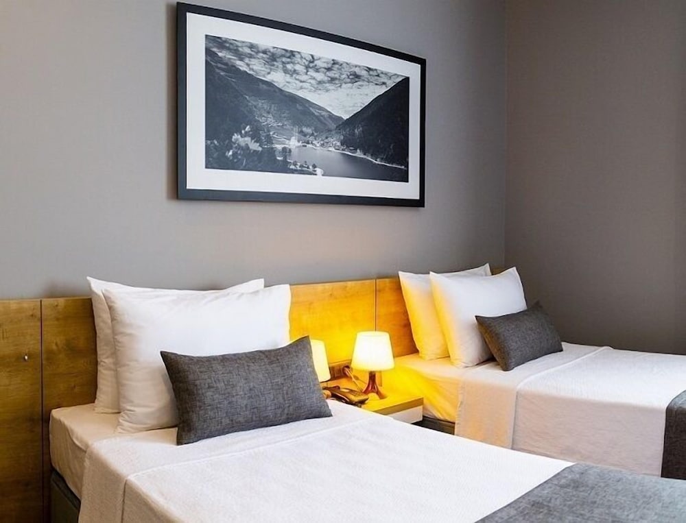 Uzer Otel Rezervasyon