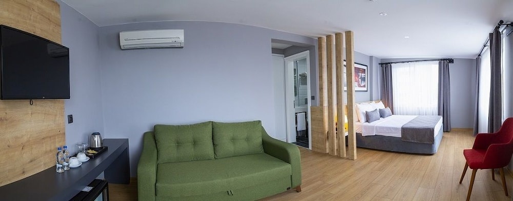 Uzer Otel Rezervasyon