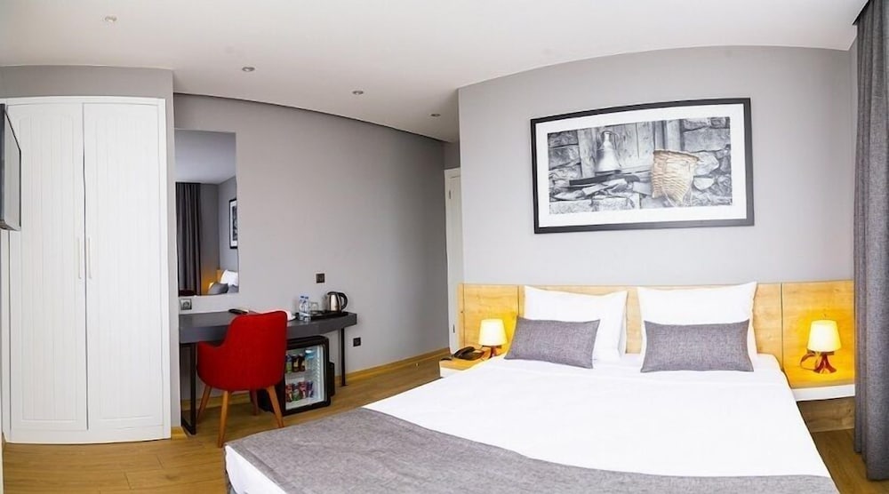 Uzer Otel Rezervasyon