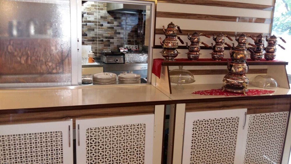 Çarsı Hotel & Cafe Rezervasyon