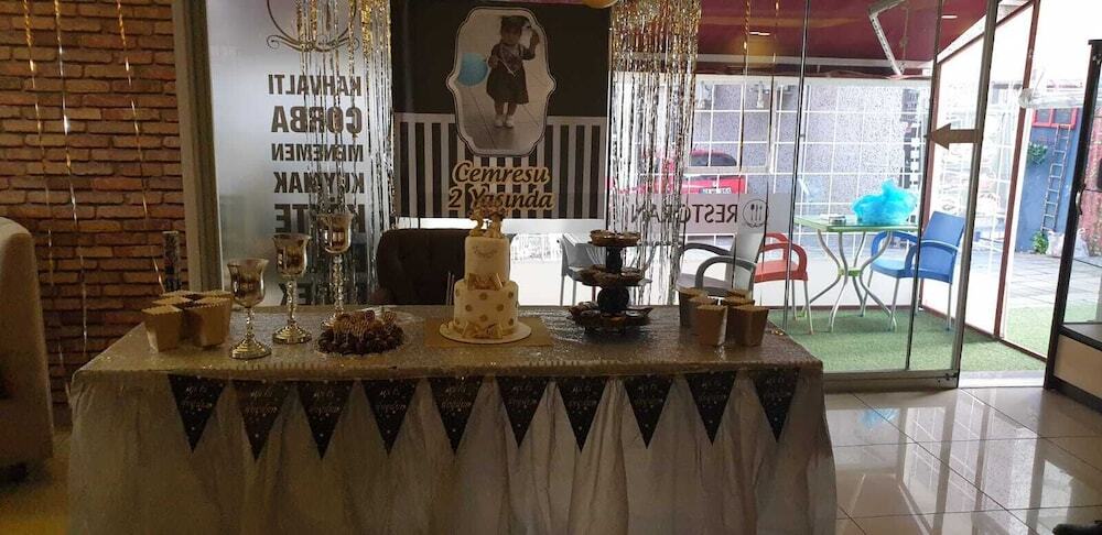 Çarsı Hotel & Cafe Rezervasyon
