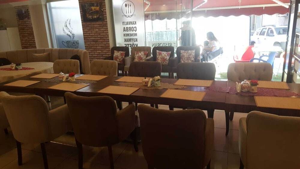 Çarsı Hotel & Cafe Rezervasyon