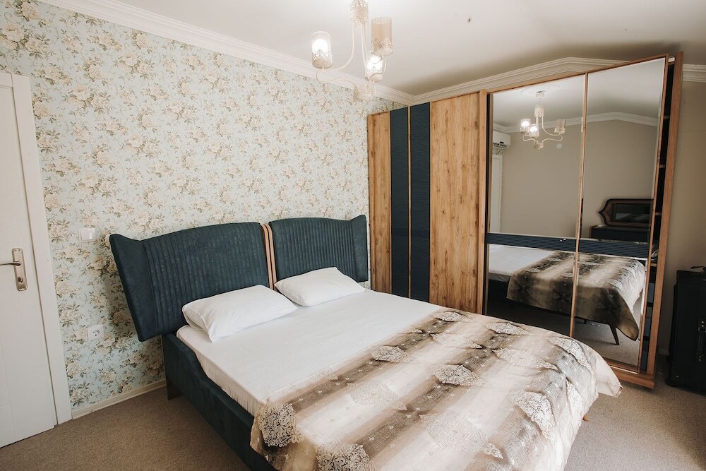 Arezzo Deluxe Otel Rezervasyon