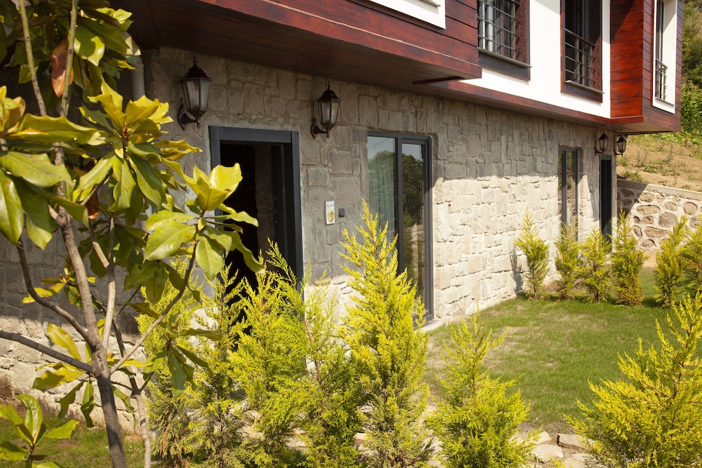 Stone Village Rezervasyon