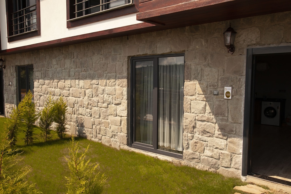 Stone Village Rezervasyon