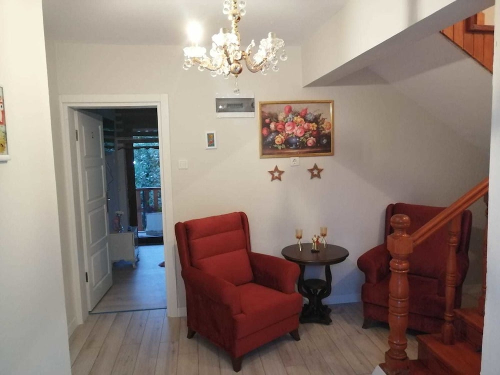 Beyaz Ev Butik Otel Maşukiye Rezervasyon