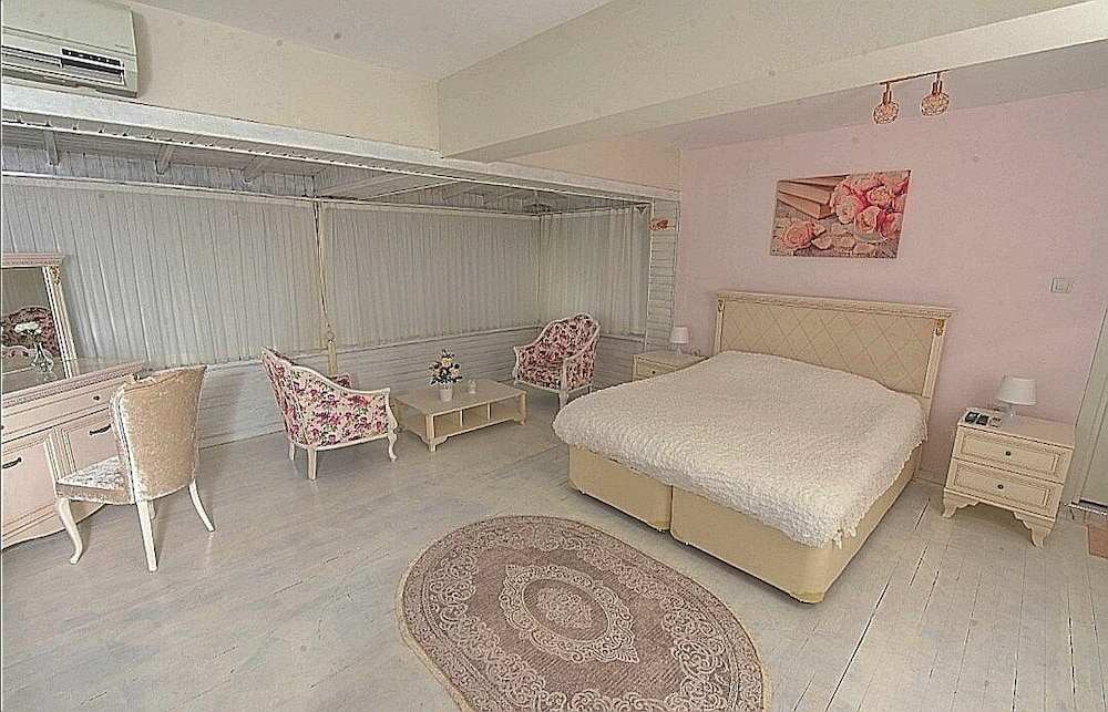 Beyaz Ev Butik Otel Maşukiye Rezervasyon