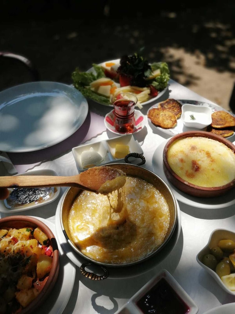 Beyaz Ev Butik Otel Maşukiye Rezervasyon