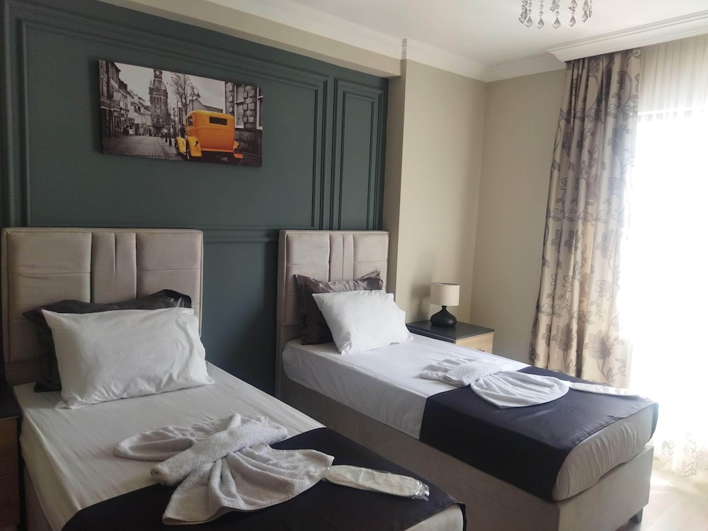 The Queens Apart Rezervasyon