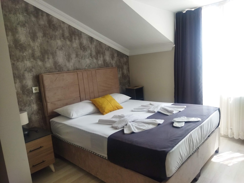 The Queens Apart Rezervasyon