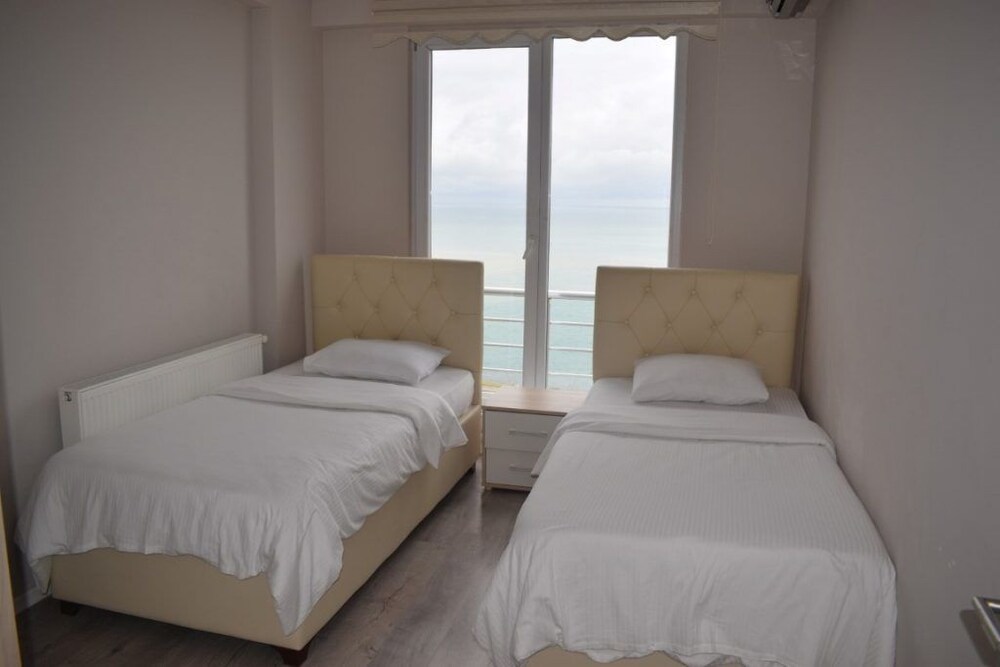 Zahi Mydoga Yomra Apart Rezervasyon