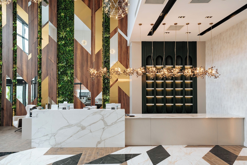 Empula Hotel & Residences Rezervasyon