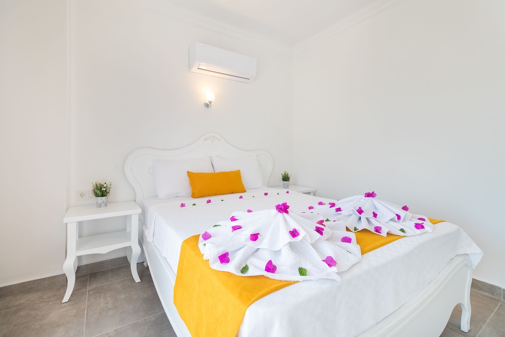 Ruya Butik Otel Selimiye Rezervasyon