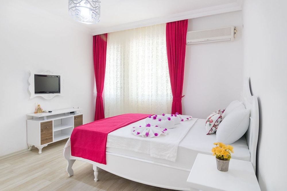 Ruya Butik Otel Selimiye Rezervasyon