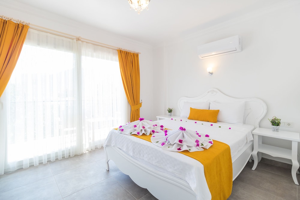 Ruya Butik Otel Selimiye Rezervasyon
