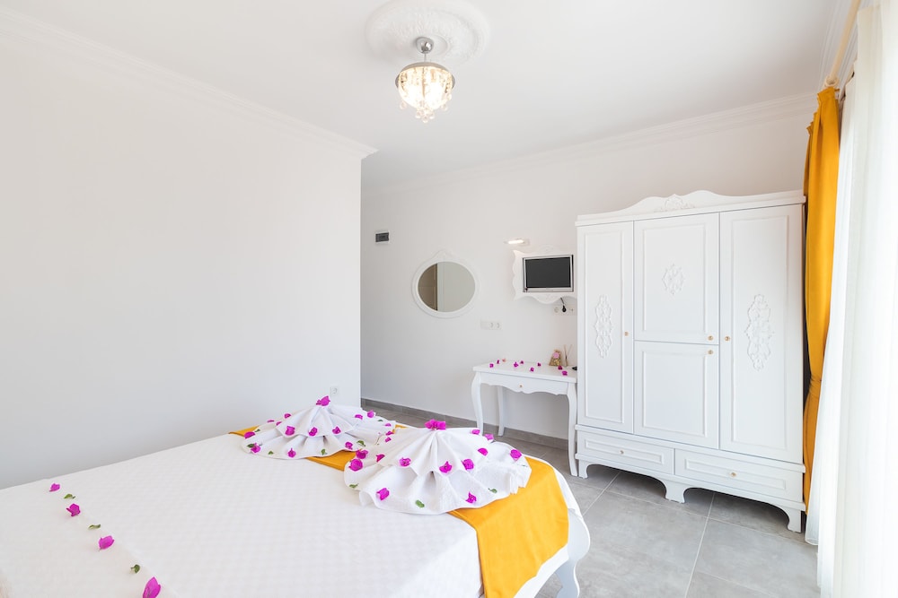 Ruya Butik Otel Selimiye Rezervasyon