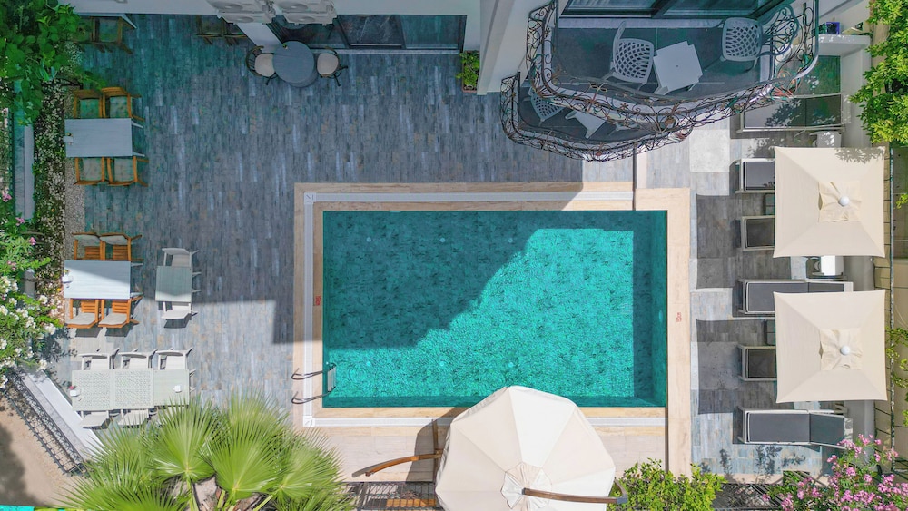 Ada Boutique Hotel Rezervasyon