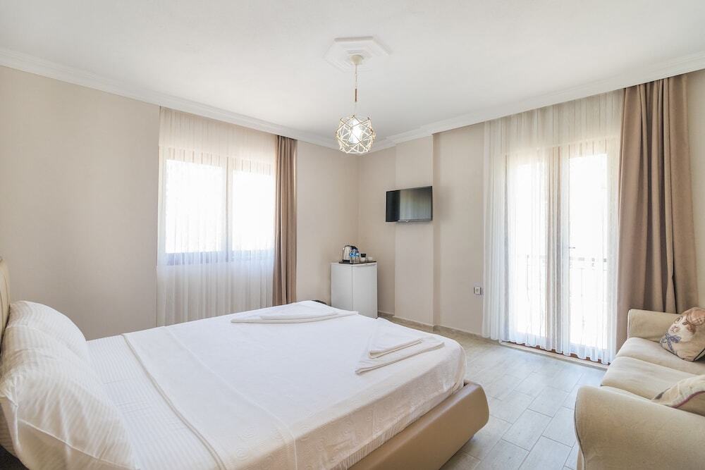 Kamelya Otel Selimiye Rezervasyon