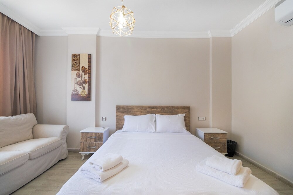 Kamelya Otel Selimiye Rezervasyon