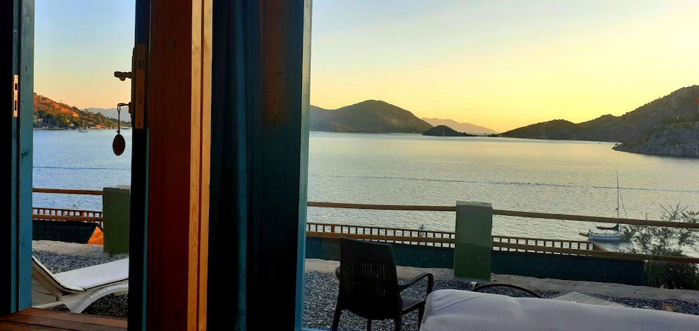 Metto Bozburun Rezervasyon