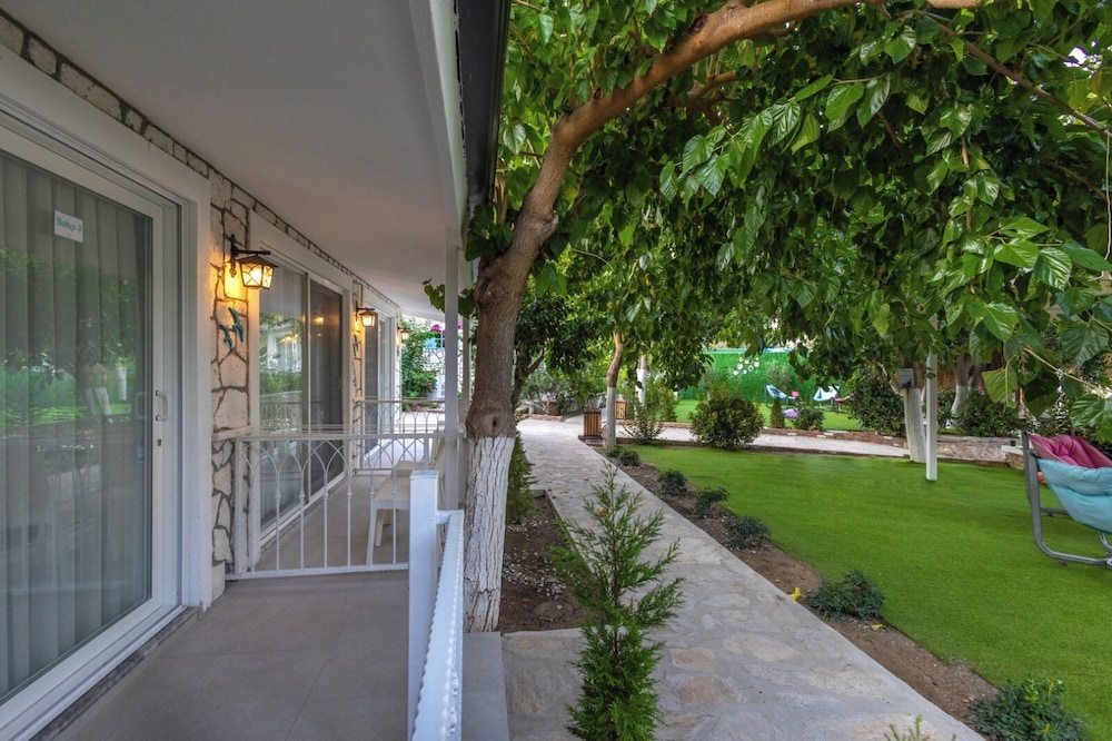 Kiyi Hotel Selimiye Rezervasyon