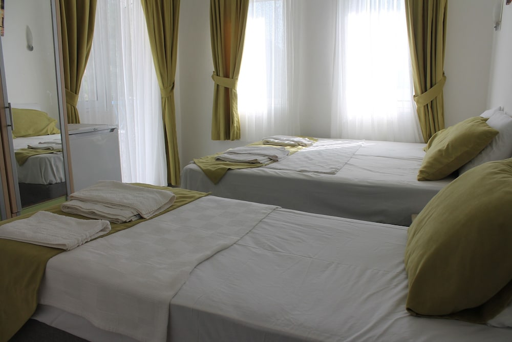 Saranda Beach Pansiyon Rezervasyon