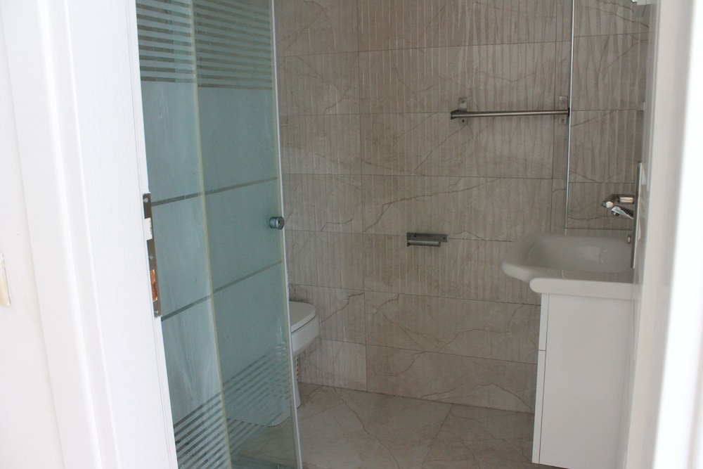 Saranda Beach Pansiyon Rezervasyon