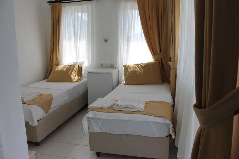 Saranda Beach Pansiyon Rezervasyon