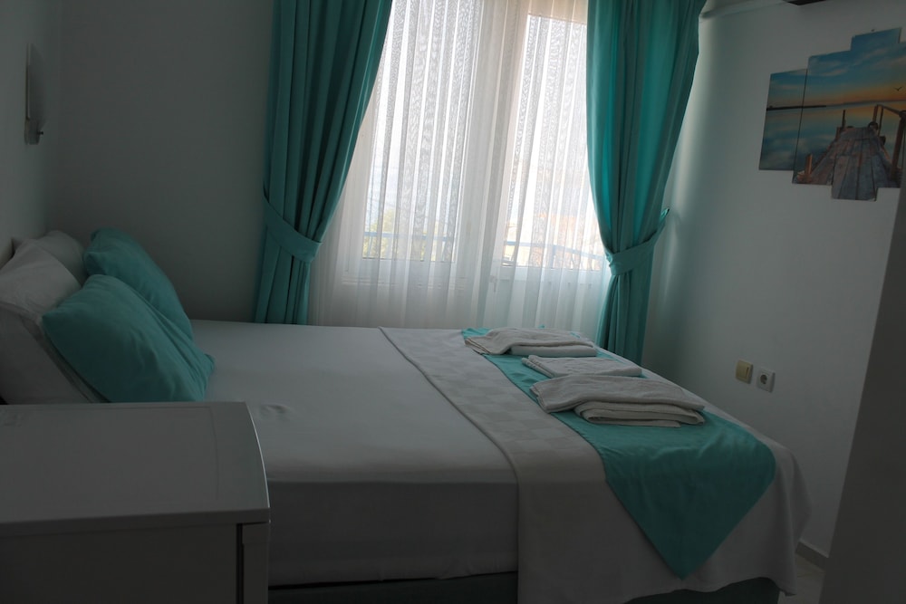 Saranda Beach Pansiyon Rezervasyon