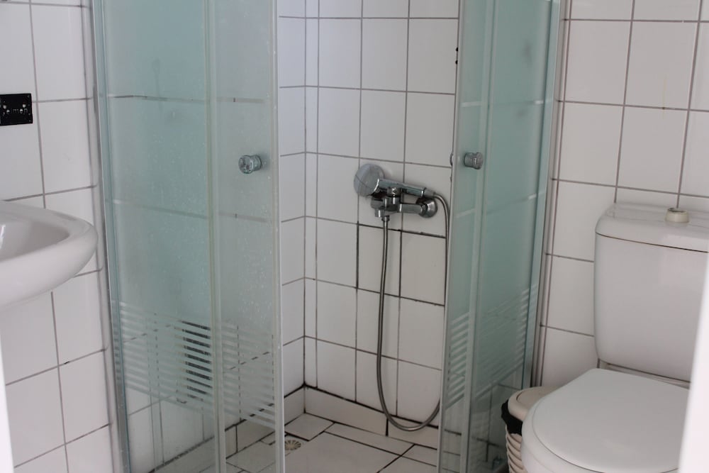 Saranda Beach Pansiyon Rezervasyon