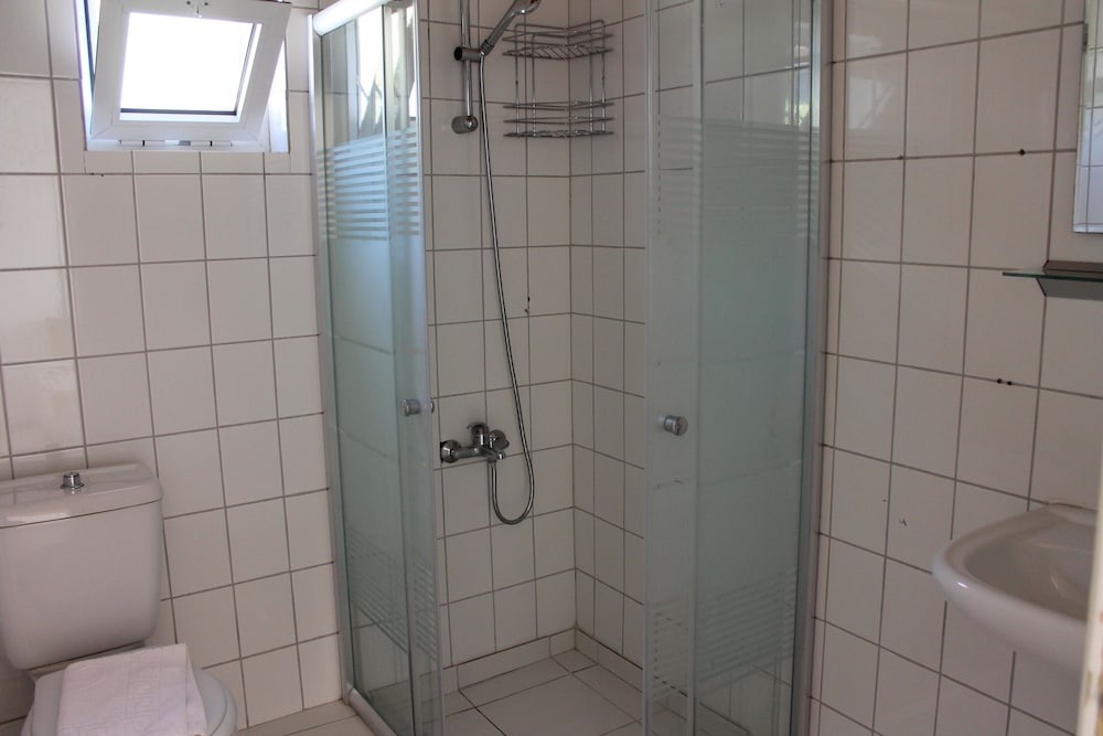 Saranda Beach Pansiyon Rezervasyon