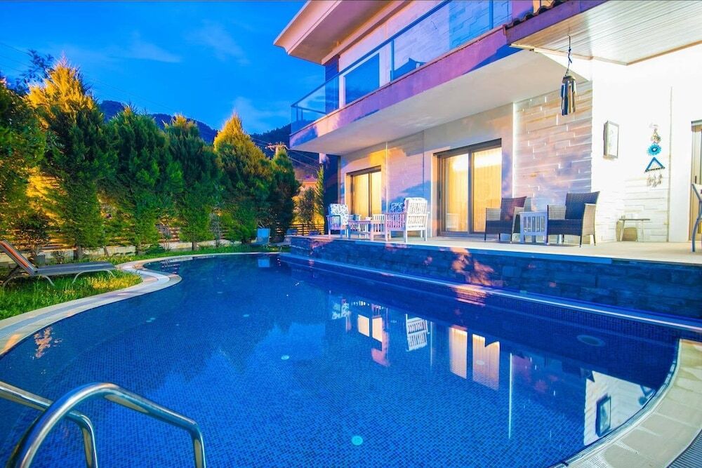 Jotun Villa Icmeler Rezervasyon