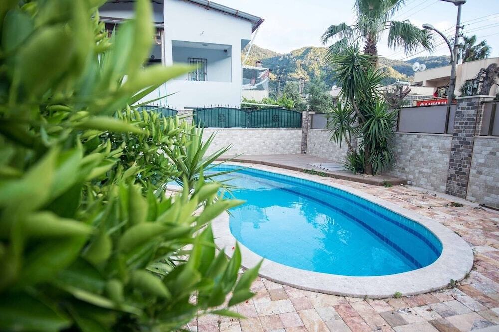 Villa Apple Tree Icmeler Rezervasyon