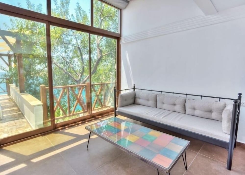 Villa Zeus Otel Rezervasyon