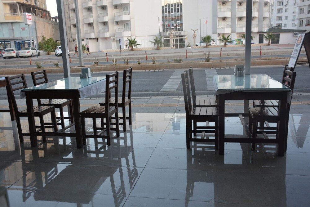 Hira Hotel Rezervasyon