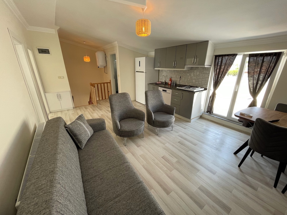 Trios Apart Rezervasyon