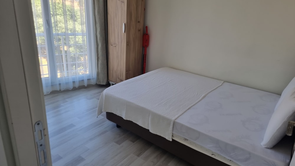 Trios Apart Rezervasyon