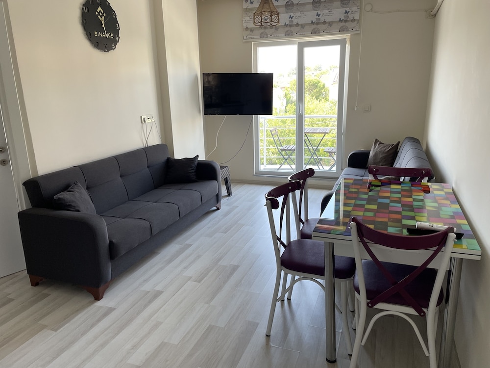 Trios Apart Rezervasyon