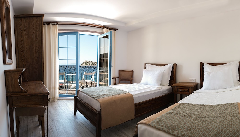 Mimas Marine Hotel Rezervasyon